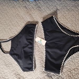 Black and white 2 piece bikini